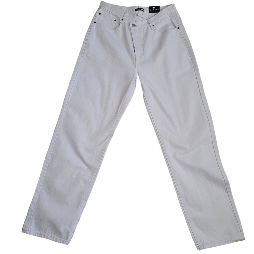 Fashion Nova NWT White Straight Leg High Rise Jeans SZ 11